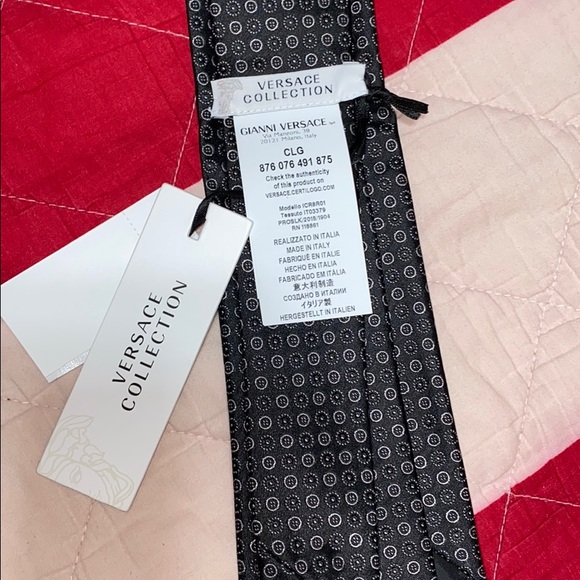 VERSACE TIE - Picture 3 of 4